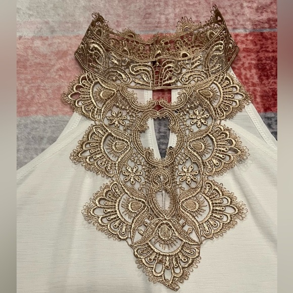 Women’s top - Picture 2 of 2